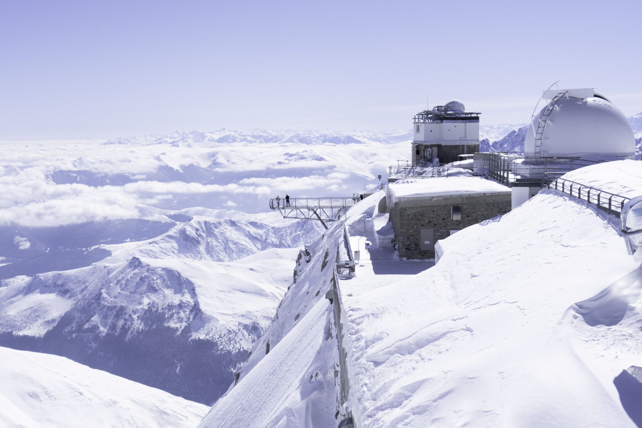 La magnifique vue sur les Pyrénées le jour
