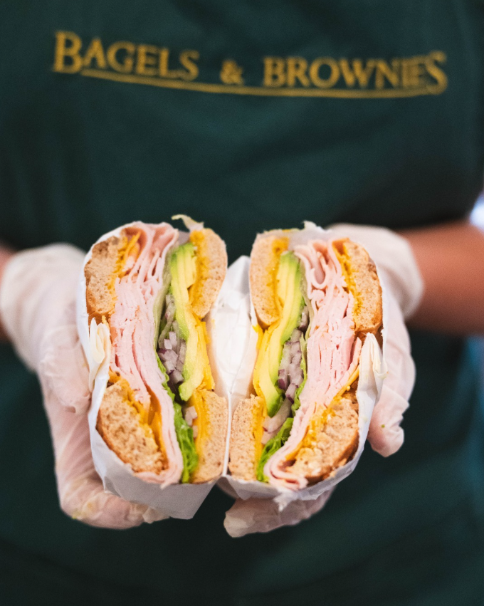 © Bagels & Brownies