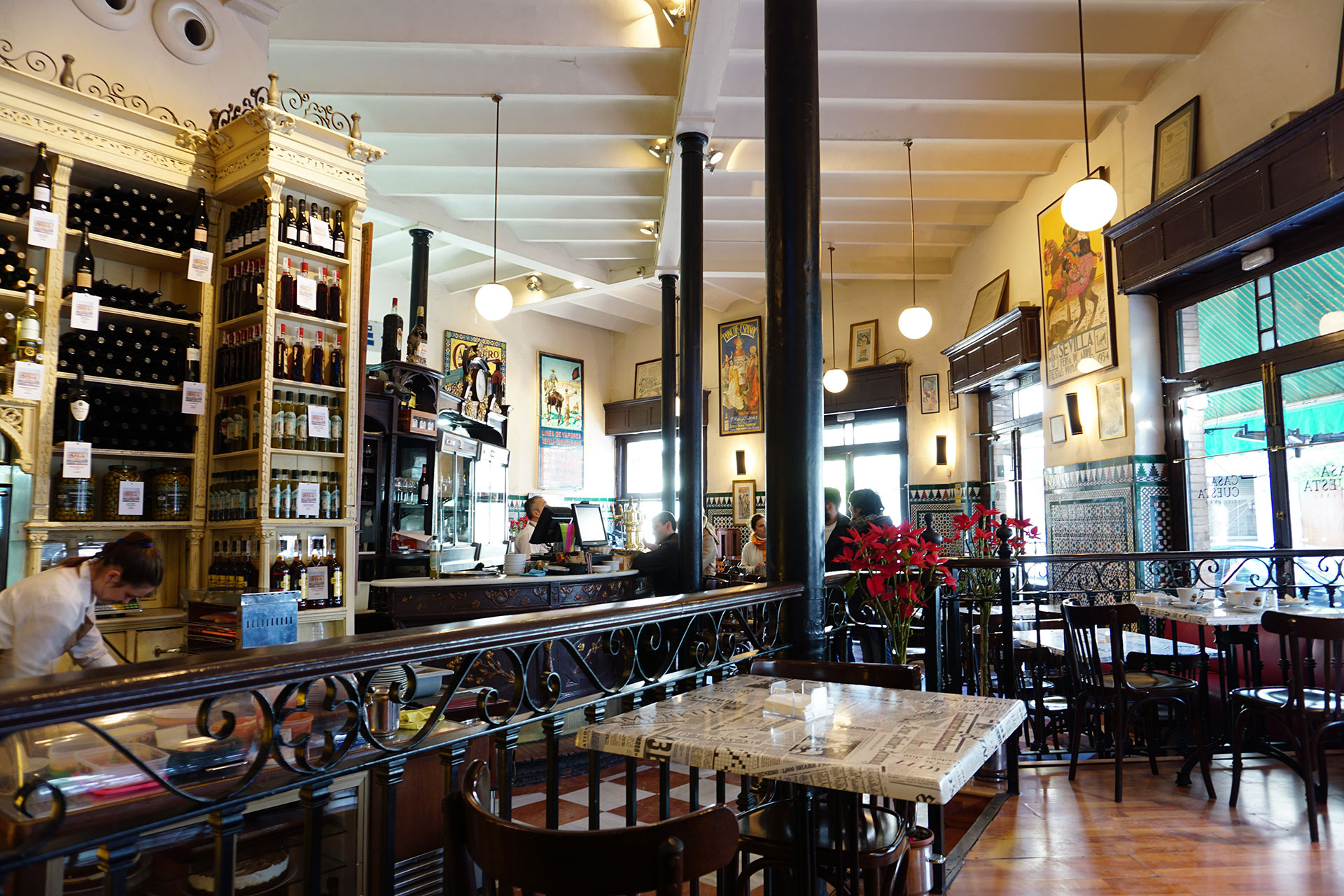 Un de nos spots favoris pour manger des pinxtos à Bilbao : La Viña del Ensanche © DR