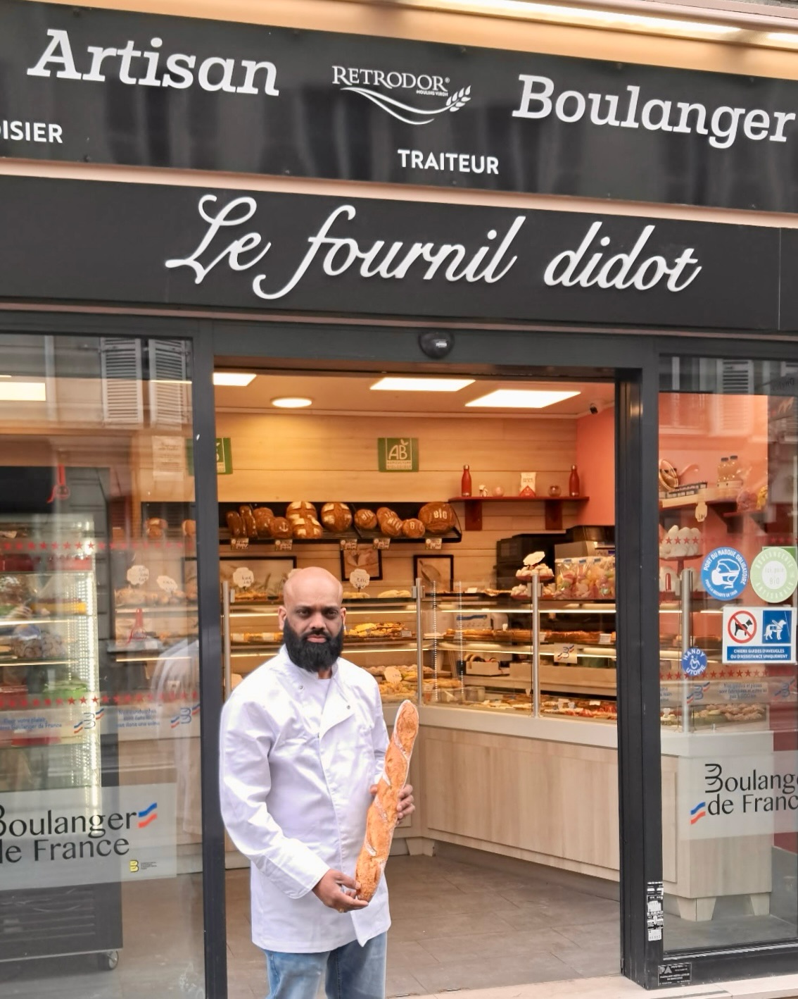 Le Fournil Didot qui propose l'une des meilleures baguettes de Paris © Moulins Viron