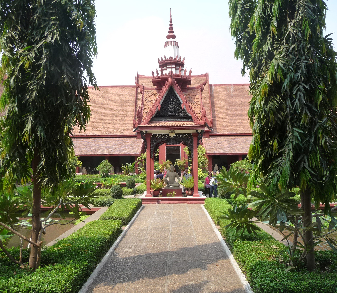 Jardin du musée national de Phnom Penh © CroisiEurope
