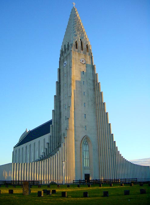 Que voir, que faire à Reykjavik ? L'Église Hallgrim Hallgrimskirkja © DR
