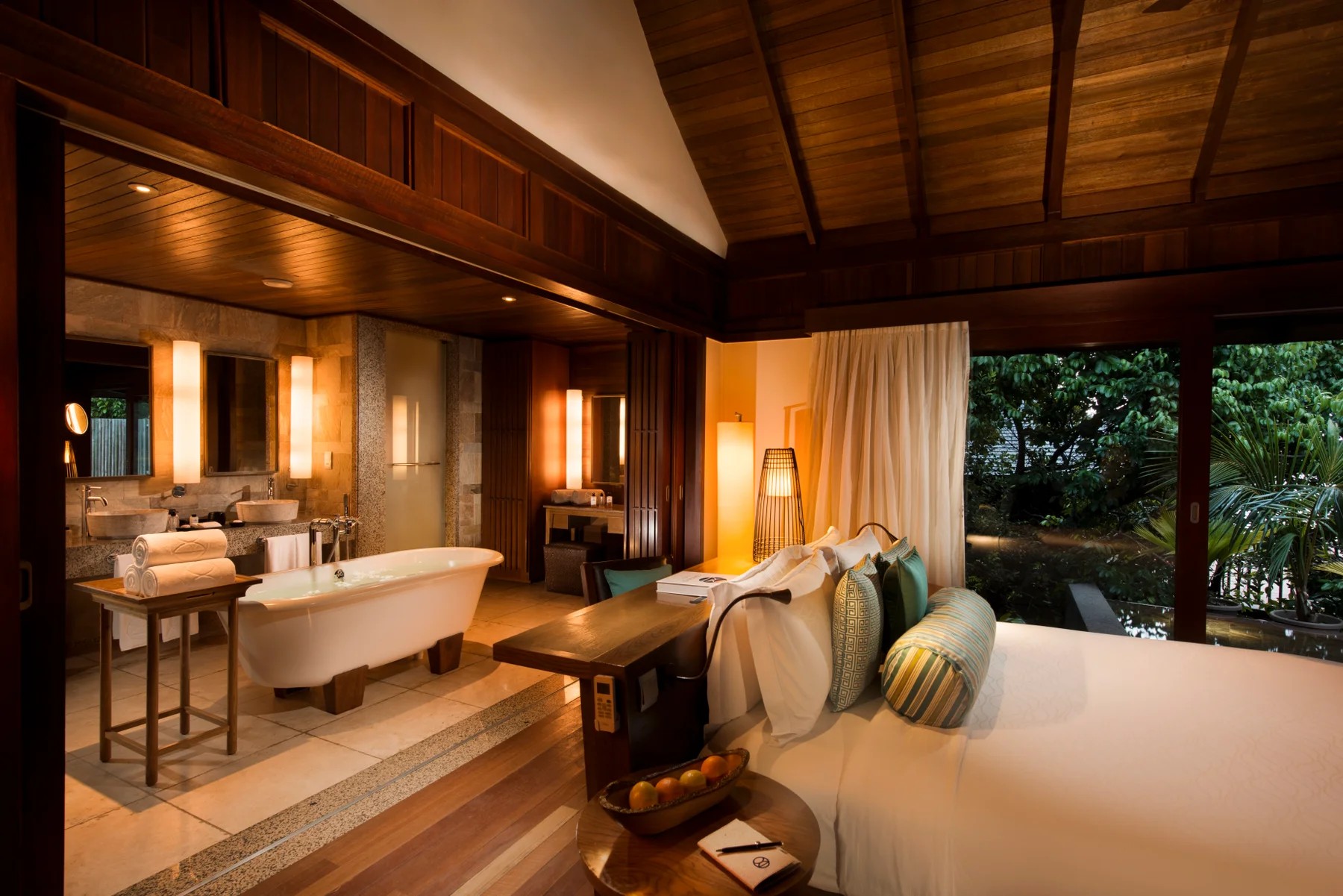 Hillside Villa © Constance Ephelia