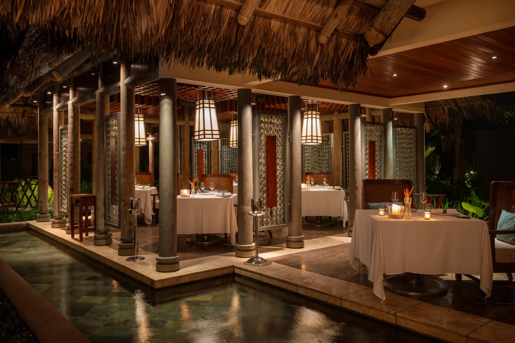 Cyann Restaurant © Constance Ephelia