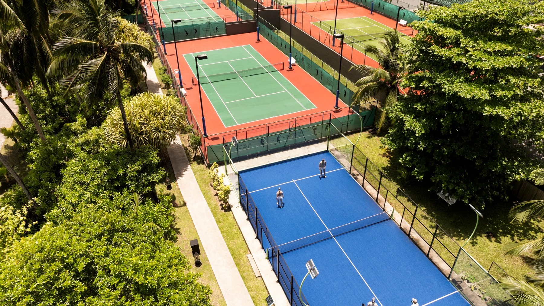 © Constance Ephelia