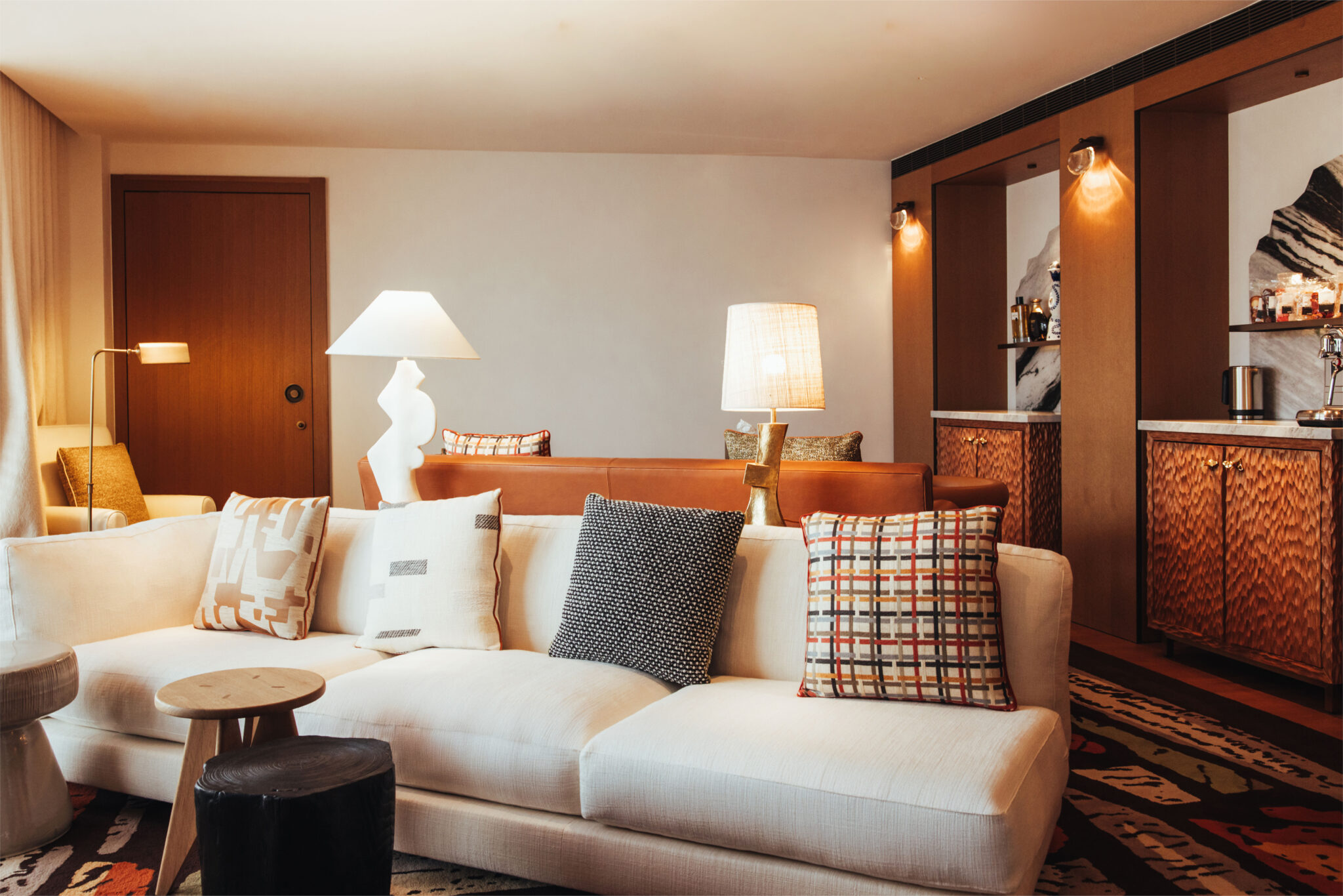 Suite au design contemporain © Hôtel SAX Paris