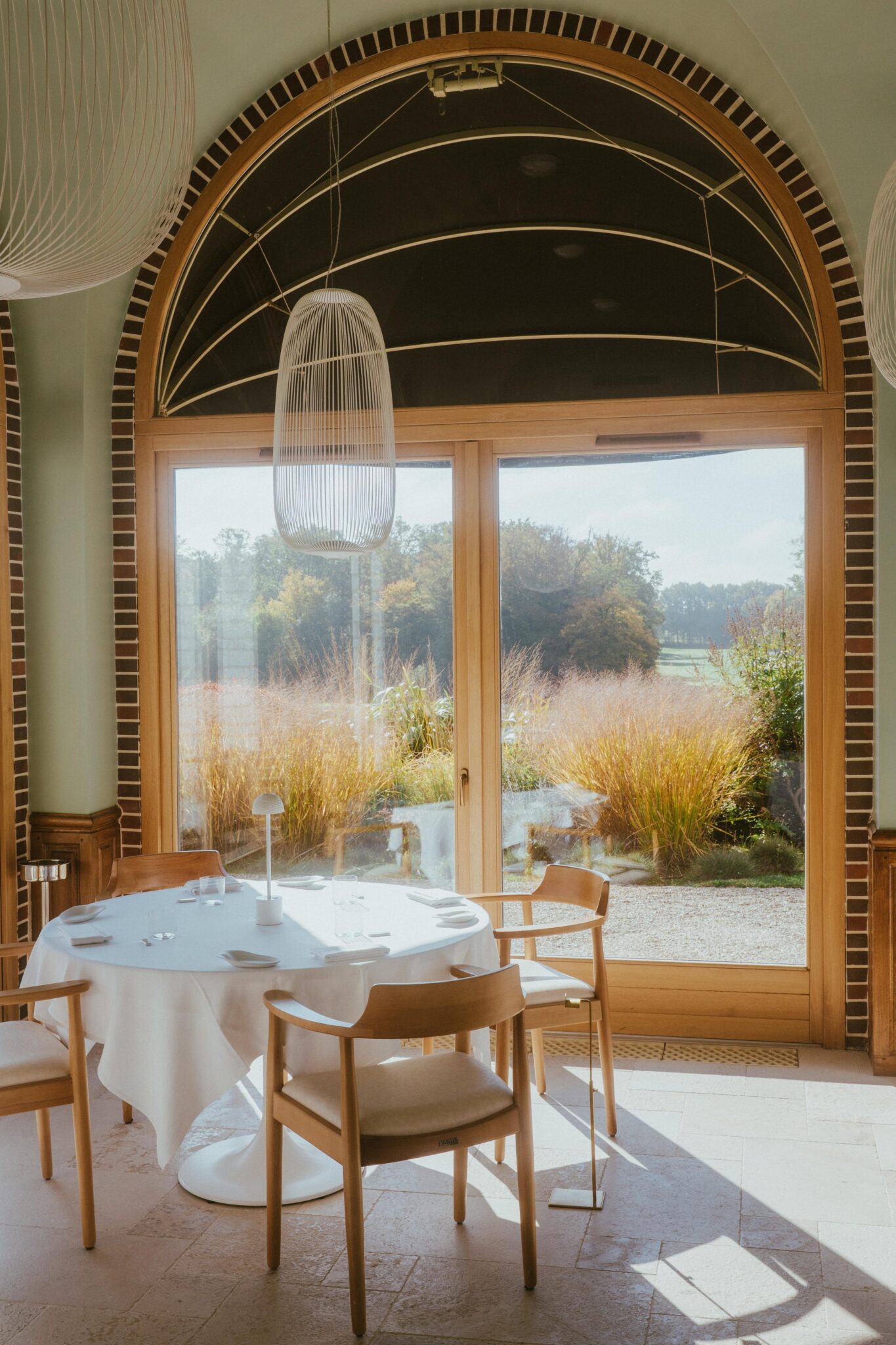 La salle du restaurant Erre © Antoine Pihen, Domaine du Roncemay