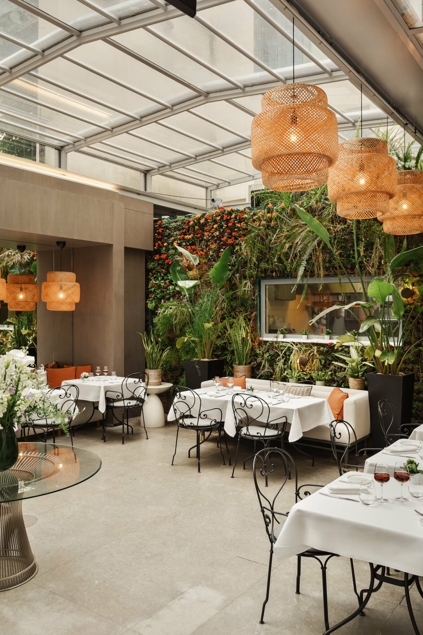 La salle de restauration de l'Hôtel de Sers à Paris © DR