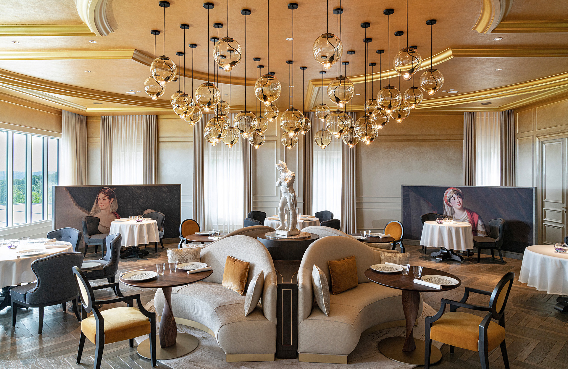 La salle du Royal Restaurant de l'hôtel Le Royal Champagne Hotel & Spa
