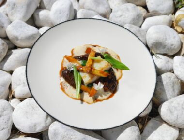 Recette du turbot maturé, asperges blanches et morilles du chef étoilé Lionel Giraud