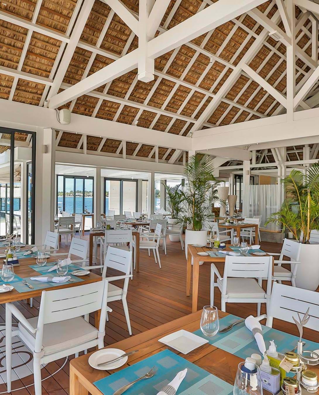 Le Bliss Restaurant © The Bay Club at Anahita