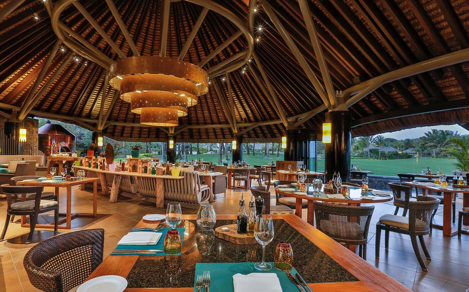 Le Restaurant Il Forno © The Bay Club at Anahita