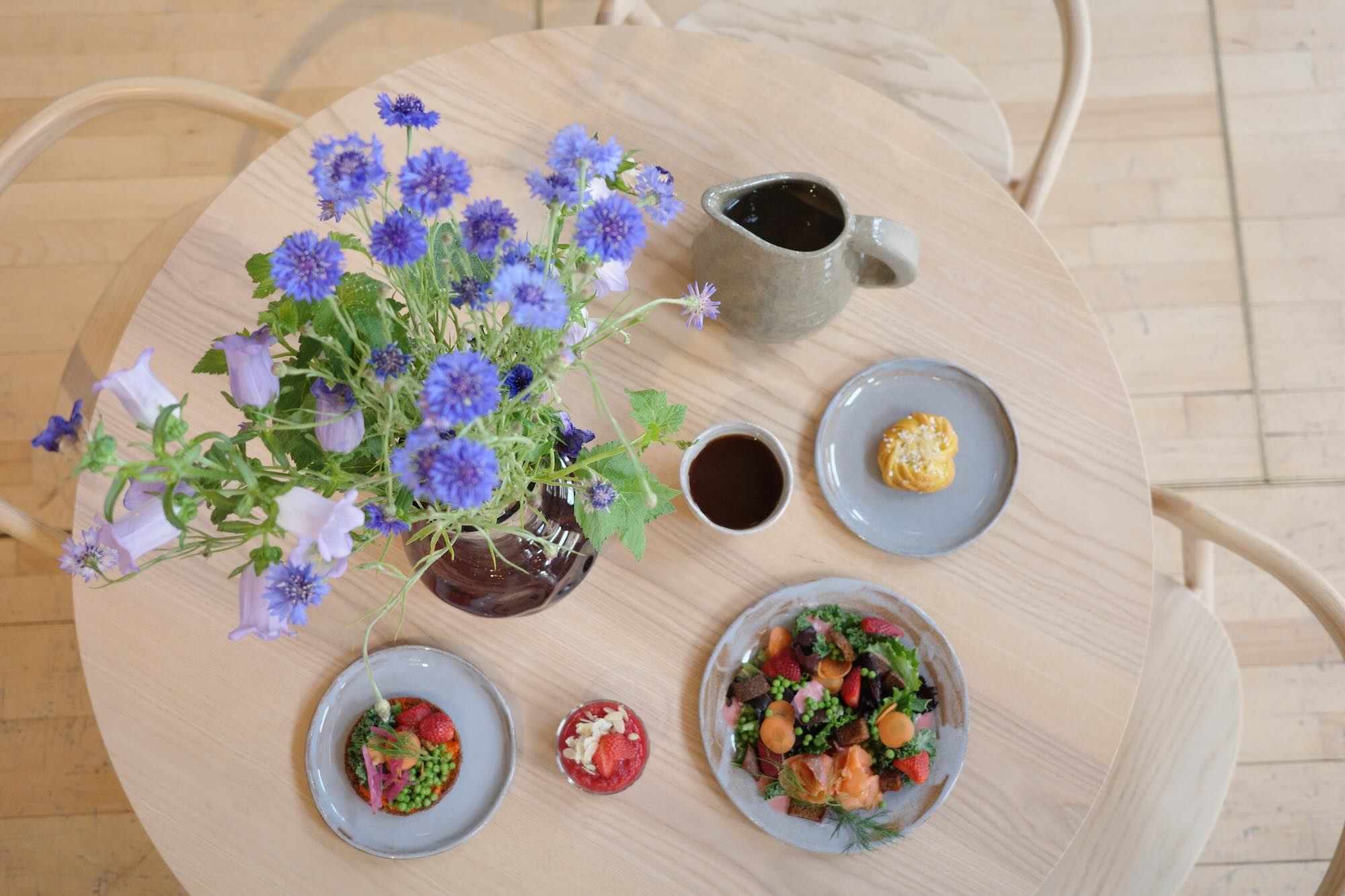 Parmi les meilleures adresses de restaurants nordiques à Paris, le Café Maa © Justine Sarton