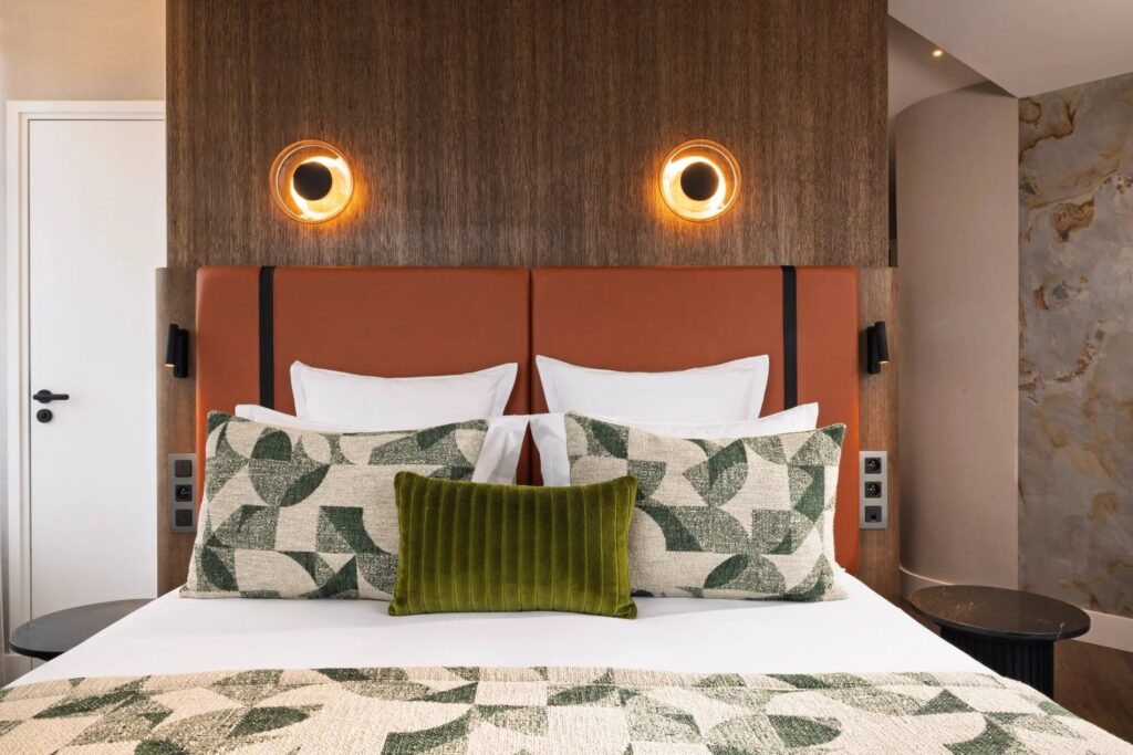 Chambre du Raspail Montparnasse Hôtel au style Art déco contemporain © Raspail Montparnasse Hôtel Paris