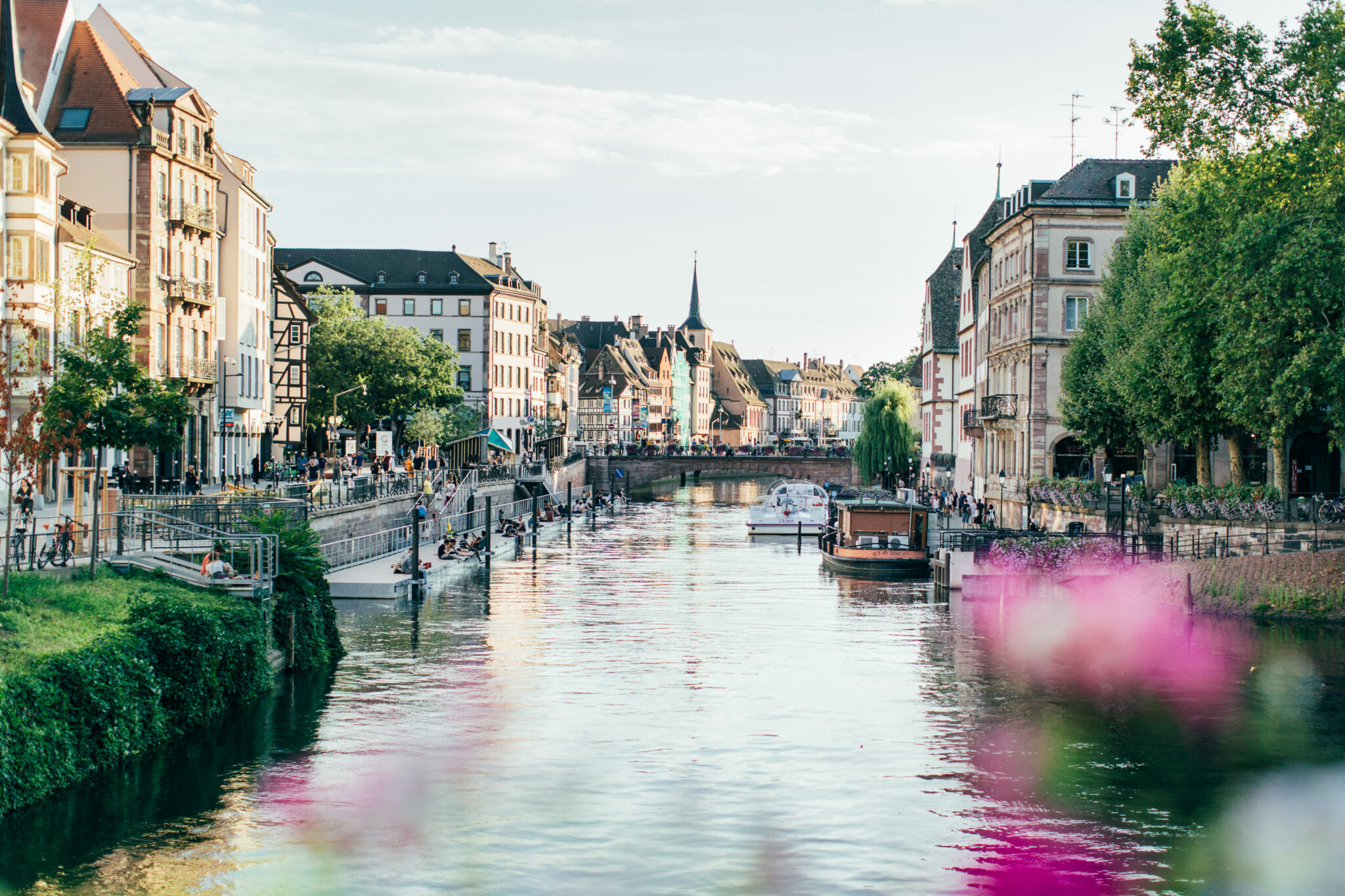 Se balader le long du quai des Bateliers © Vincent Muller
