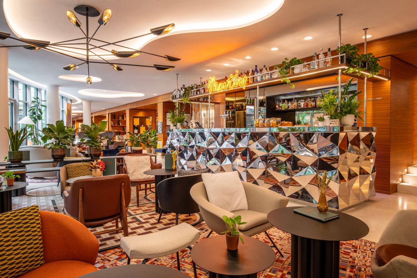 Le Renaissance Paris République Hôtel fête ses 10 ans