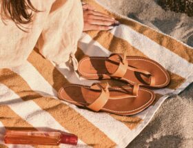 K Jacques, l’histoire de l’iconique sandale en cuir de Saint Tropez