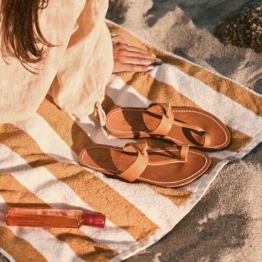 K Jacques, l’histoire de l’iconique sandale en cuir de Saint Tropez