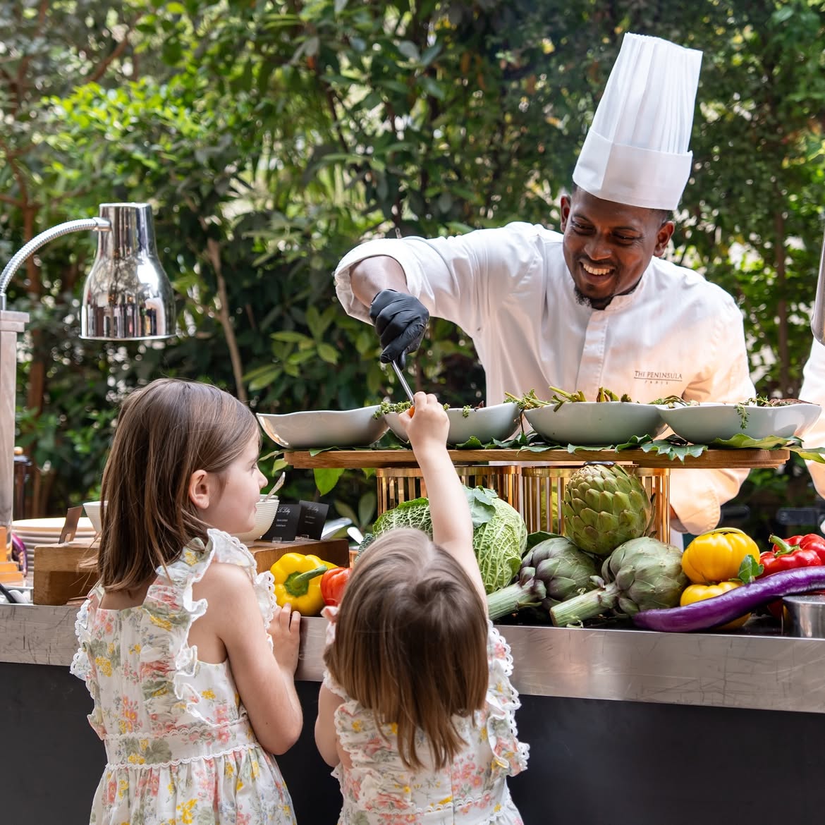 Le brunch du palace à Paris © The Peninsula Paris