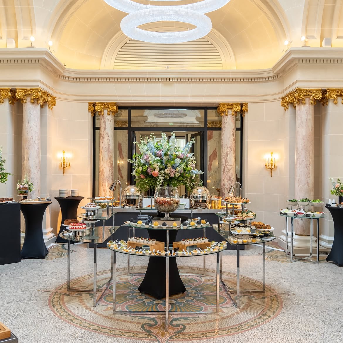 Le brunch du palace à Paris © The Peninsula Paris