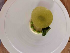 Recette petits pois, coco et tagète en dessert par le chef Edgar Bosquez pour l’Ekume Marseille