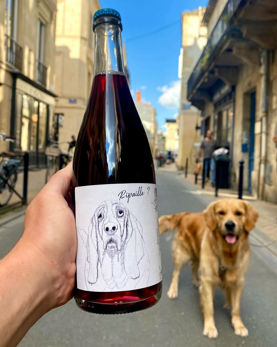 Yarra, table et bar à vin à Bordeaux © Yarra