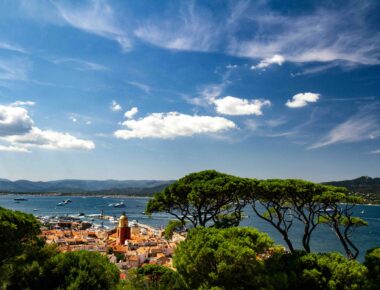 Que voir, que faire à Saint-Tropez : nos meilleures adresses, du port aux collines