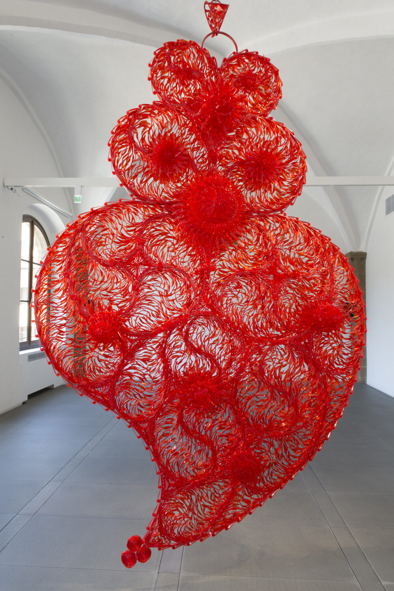 Joana Vasconcelos, Cœur Indépendant Rouge #1, 2008.© Joana Vasconcelos / Adagp Paris 2025