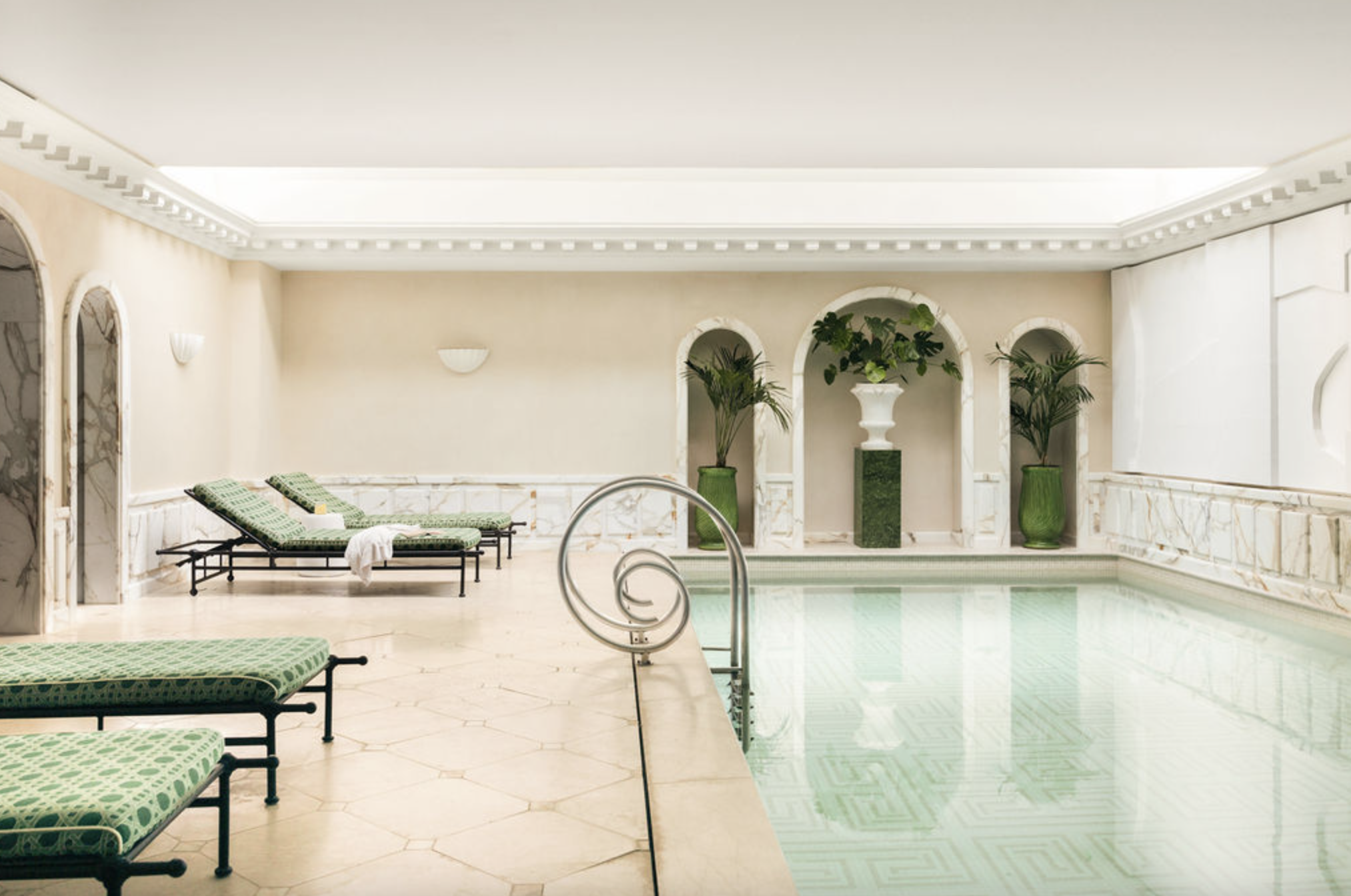 Les plus belles piscines d’hôtels de Paris © Saint James