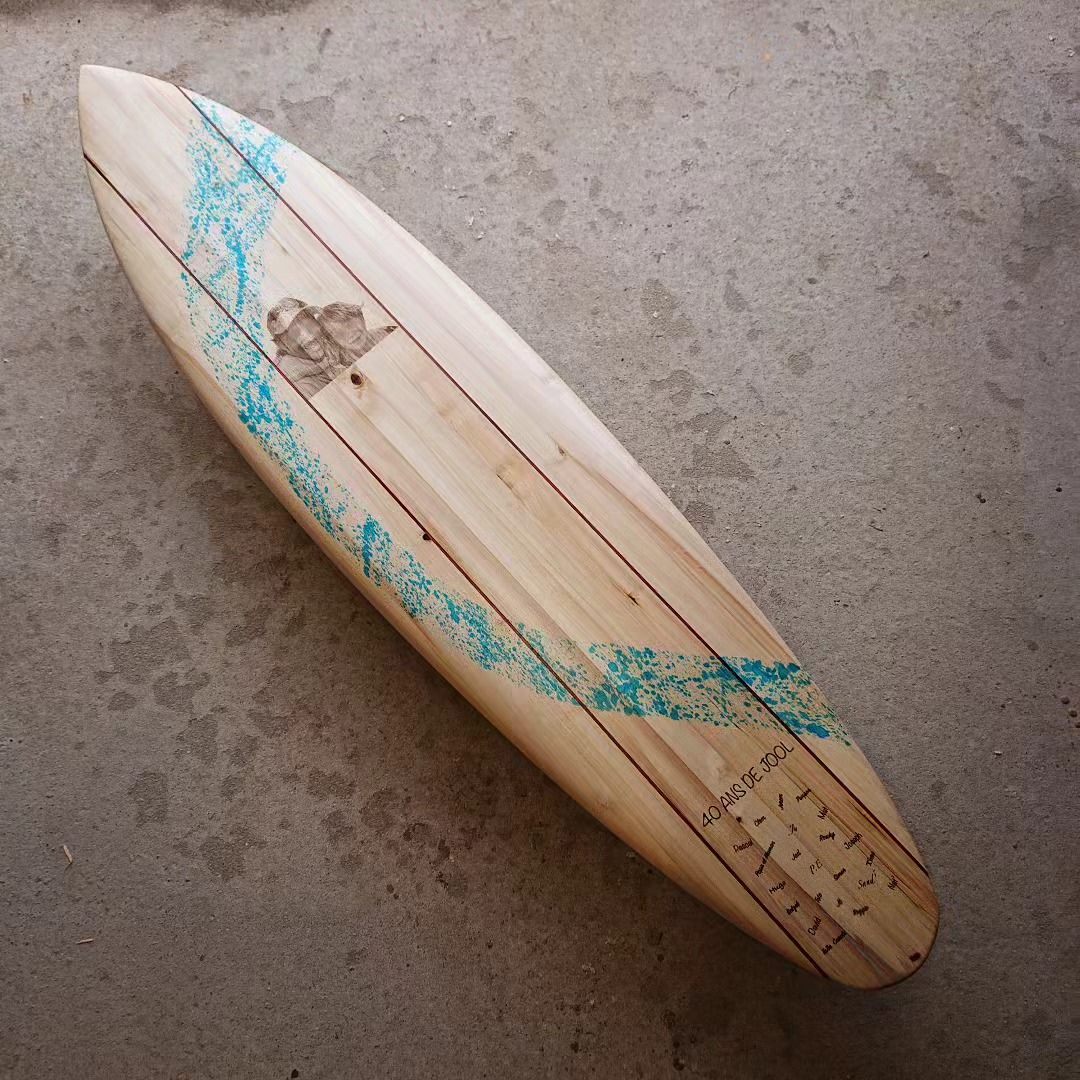 Petite Evo custom 50 en peuplier © little shed surfboard