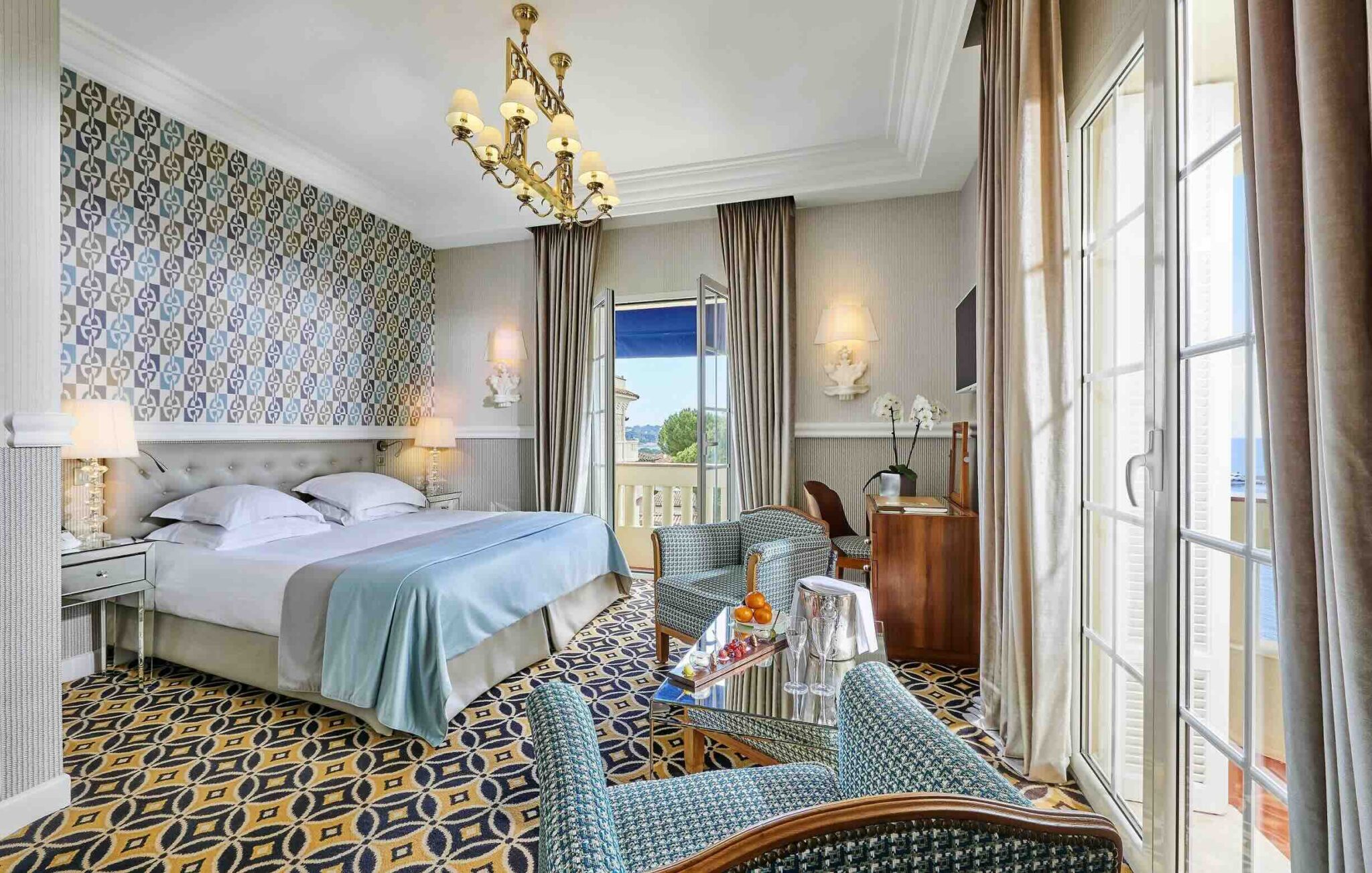 Un mariage sur la Côte d'Azur à l'hôtel © Belles Rives