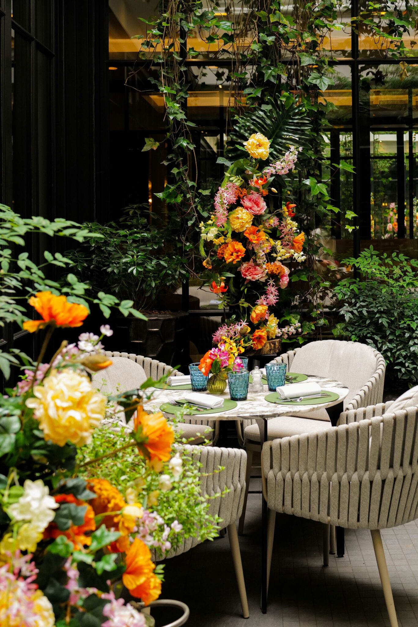 © Le Charles, Burgundy Paris