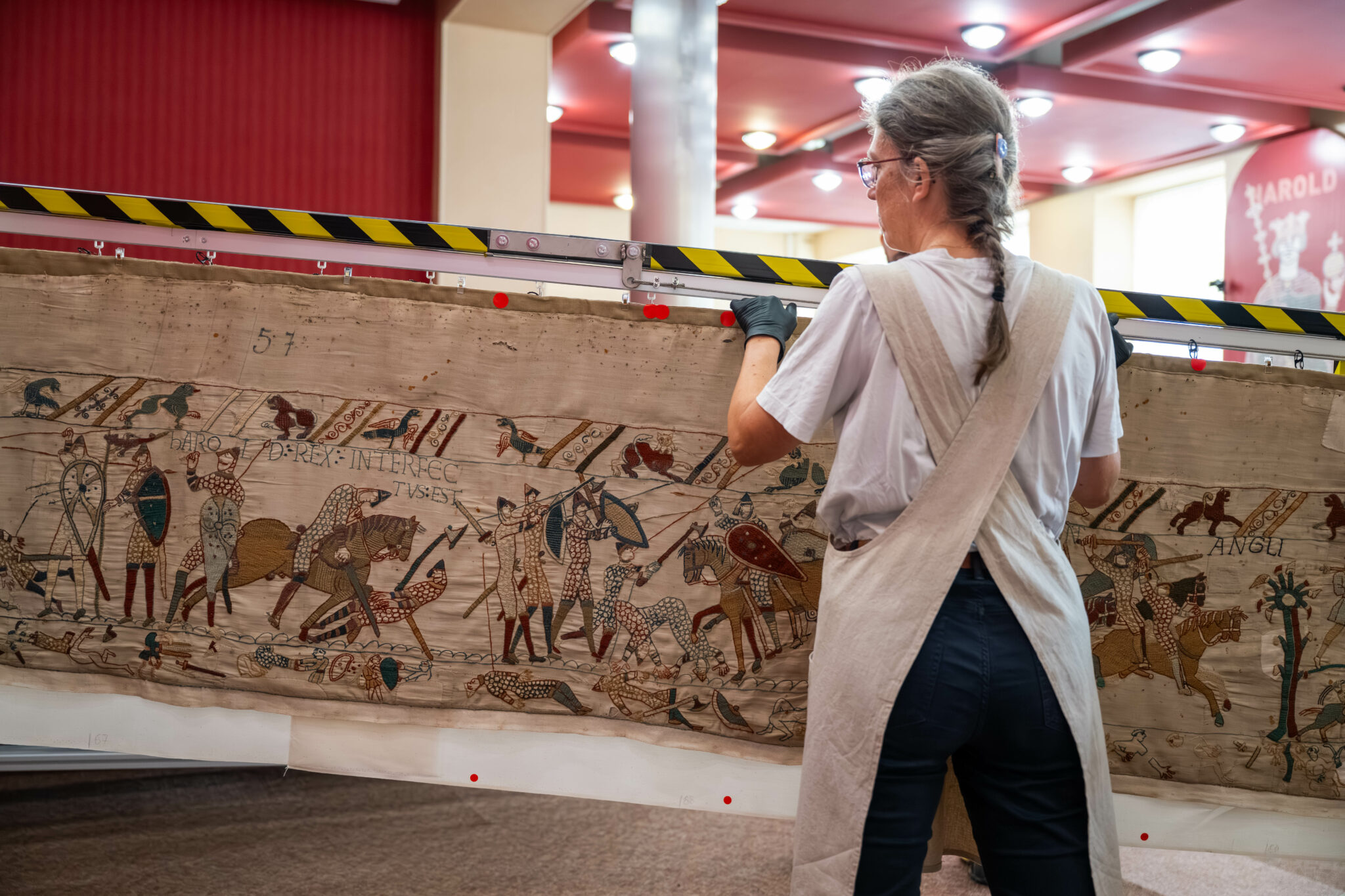 Extraction Tapisserie de Bayeux - 18 sept 2025 ©Ville de Bayeux - James Ledolley