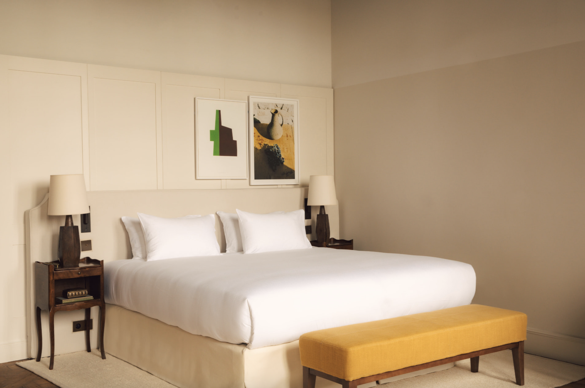 Une des chambres de l'hôtel en Bourgogne © Les Sources de Vougeot