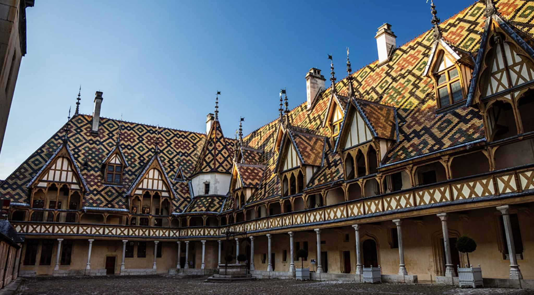 L'Hôtel-Dieu à Beaune © Valentin Pacaut